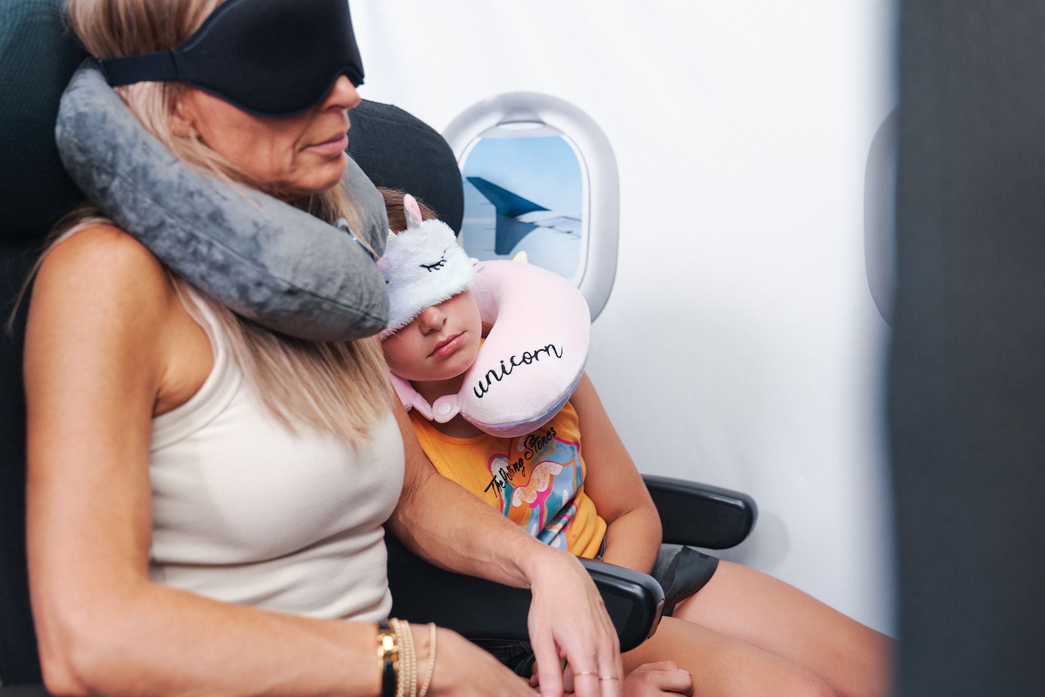 Ergonomic Airplane Pillows : Kooshy Travel Pillow